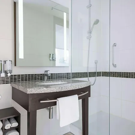 Hampton By Hilton Centre East