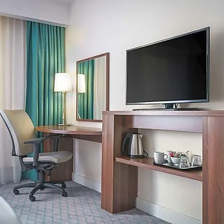 Hampton By Hilton Centre East Hotel