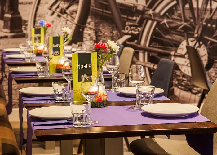 Hampton By Hilton Centre East 4*