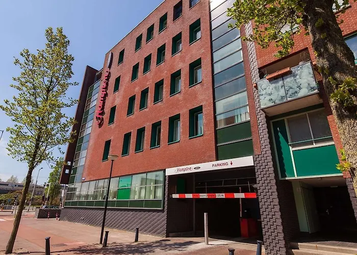 Hotel Hampton By Hilton Centre East