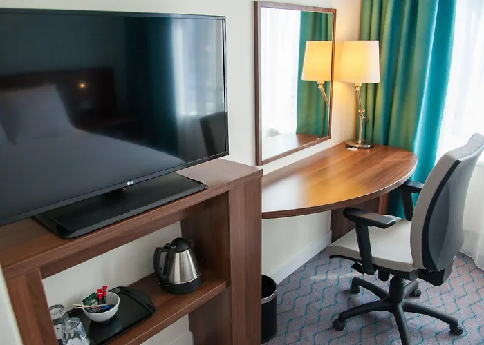 Hotel Hampton By Hilton Centre East