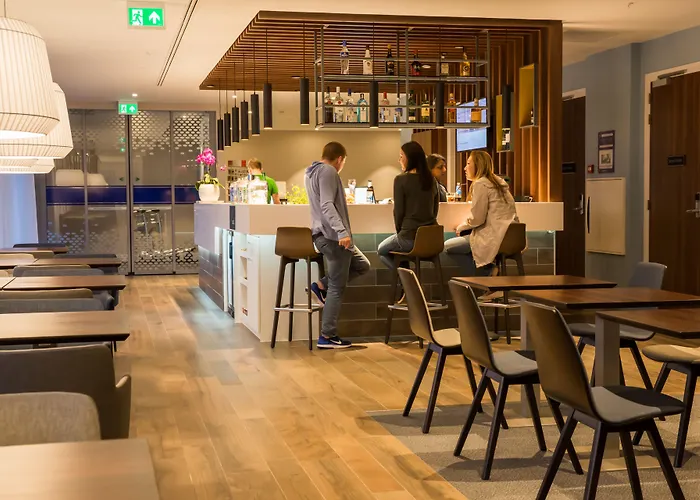 Hampton By Hilton Centre East