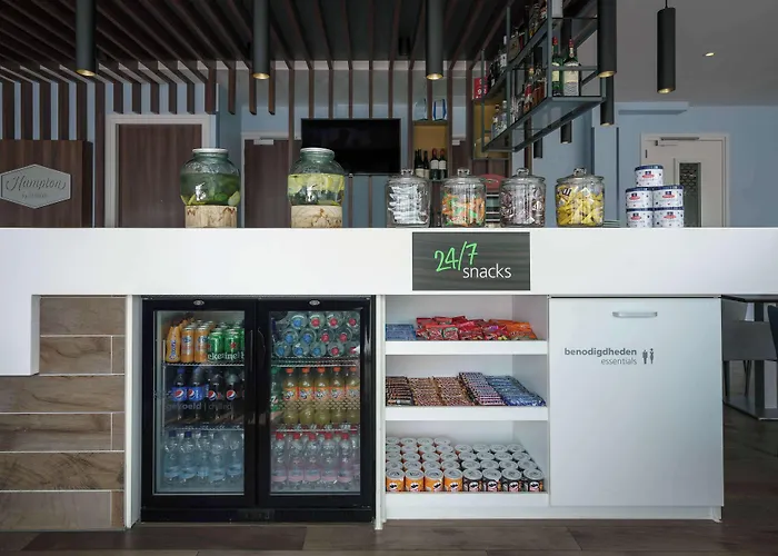 Hampton By Hilton Centre East 4*