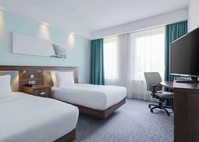 Hampton By Hilton Centre East Hotel