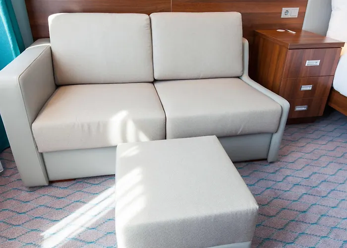 Hampton By Hilton Centre East Hotel