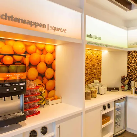 Hampton By Hilton Centre East Отель Амстердам