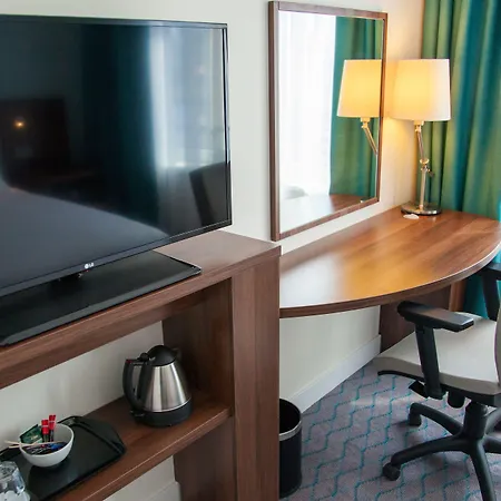 Отель Hampton By Hilton Centre East