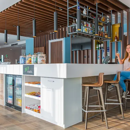 Hampton By Hilton Centre East Отель Амстердам