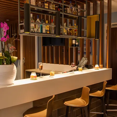 Hampton By Hilton Centre East Отель Амстердам