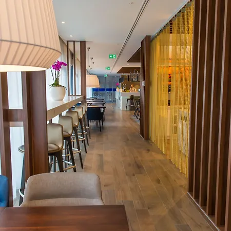 Hampton By Hilton Centre East Отель Амстердам