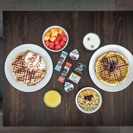 Hampton By Hilton Centre East 4* Амстердам