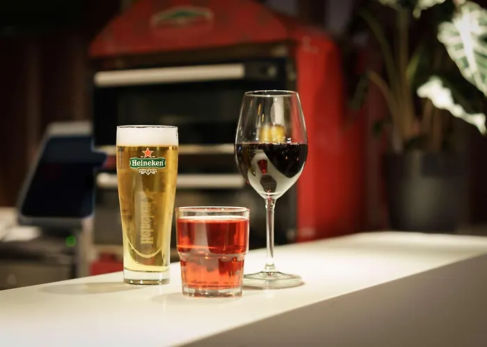 Hampton By Hilton Centre East Отель